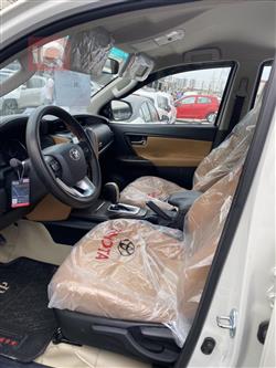 تۆیۆتا فۆرچێنەر